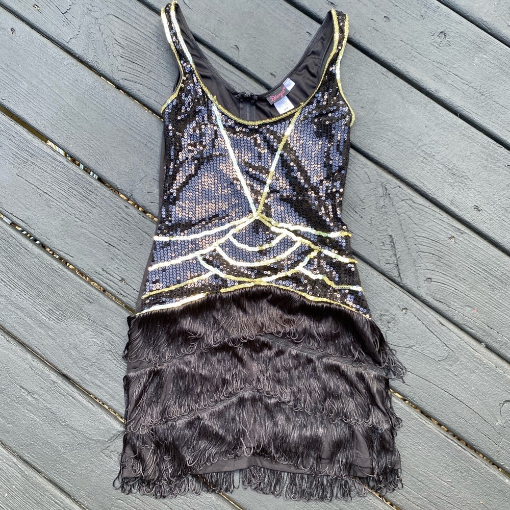 Sequin, tiered fringe FLAPPER DRESS & accessories